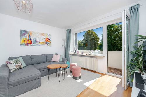 Referenz Wohnung saniert - Mehrfamilienhaus, Wohnhaus mit 972,30 m&sup2; in München zum Kaufen