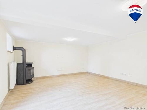 REMAX Immobilien DeLux Merzig Haus in Kirf/Meurich zu verkaufen - Bauernhaus, Landhaus mit 158,00 m&sup2; in Kirf / Meurich zum Kaufen