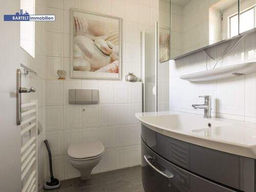 Gäste-Bad EG - Einfamilienhaus mit 233,60 m² in Pattensen zum Kaufen