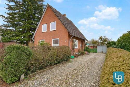 Hausansicht - Einfamilienhaus in ruhiger Dorflage- lassen Sie Ihre Ideen Wirklichkeit werden