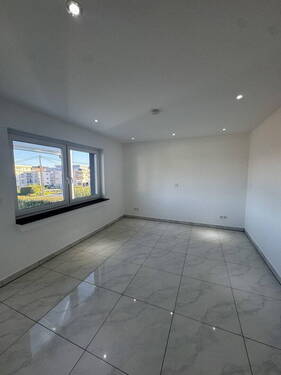 Zimmer 2 - 
