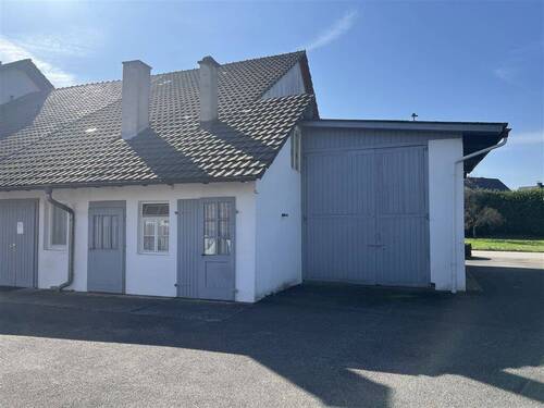 Süd-West Flügel mit Eingang zur Scheune - 7 Zimmer Mehrfamilienhaus, Wohnhaus in Bühl