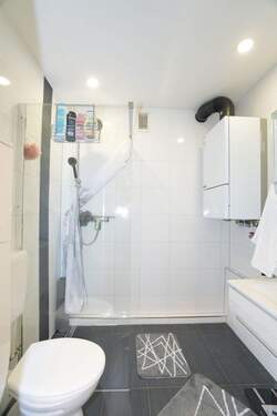 Badezimmer - Etagenwohnung mit 65,00 m&sup2; in Nürnberg zum Kaufen