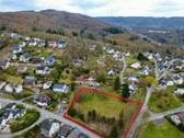 Weitblick in die umliegende Natur und Bebauung - Grundstück in Altena
