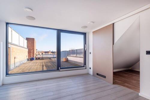 Weitere Ansicht Galerie mit Terrasse - 