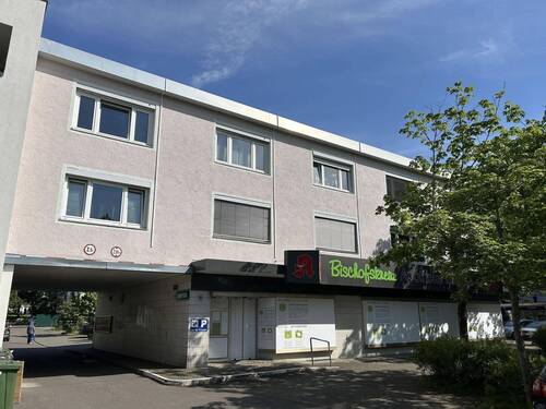 Nordwestansicht Wohngebäude - 1 Zimmer Etagenwohnung in Freiburg