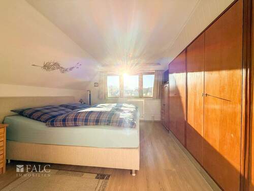 Schlafzimmer Dachgeschoss - 