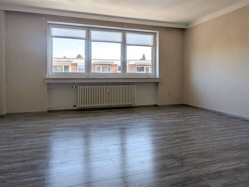 Wohnzimmer - 4 Zimmer Etagenwohnung in Aachen