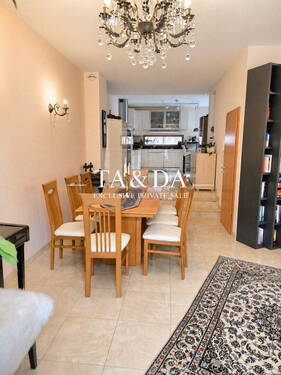 Bild 3 - 6 Zimmer Reihenmittelhaus in Frankfurt