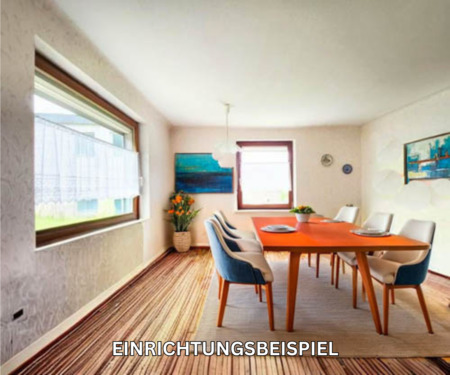 EG Einrichtungsbeispiel Grosszügiges Esszimmer mit zwei Fenstern - 