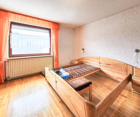 EG Eines von zwei weiteren Zimmern im Erdgeschoss - 