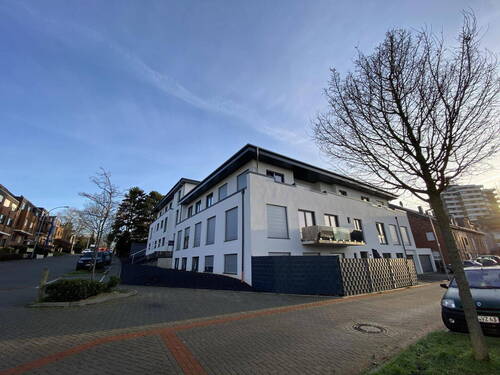 Bild 1 - Stilvolle 3-Zimmer-Wohnung mit gehobener Innenausstattung mit Dachterrasse in Mönchengladbach