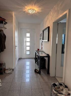 Flur - 5 Zimmer Doppelhaushälfte zur Miete in Aschheim