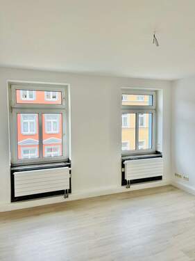 Zimmer - ~ Schöne 4-Zimmer Wohnung mit Balkon, Einbauküche, Badewanne, Dusche in der Paulsstadt, ~