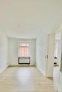 Zimmer - Etagenwohnung mit 96,00 m² in Schwerin zur Miete