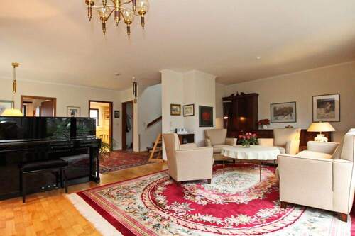 Wohn- und Essbereich II - 5 Zimmer Einfamilienhaus in Hamburg-Poppenbüttel