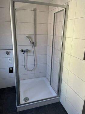 Dusche - Etagenwohnung in Erlangen zum Kaufen