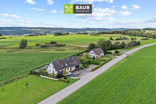 Luftbild - 1 Zimmer Mehrfamilienhaus, Wohnhaus zum Kaufen in Horgenzell