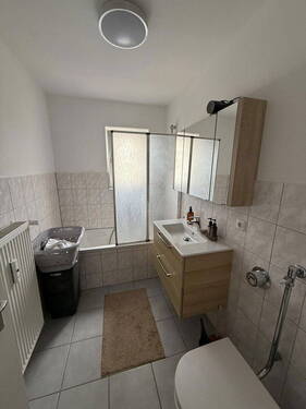 Badezimmer - 3 Zimmer Etagenwohnung zum Kaufen in Neuburg an der Donau