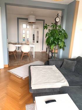 Beispielbild Wohn- und Essbereich - 2 Zimmer Etagenwohnung zur Miete in Schwerin