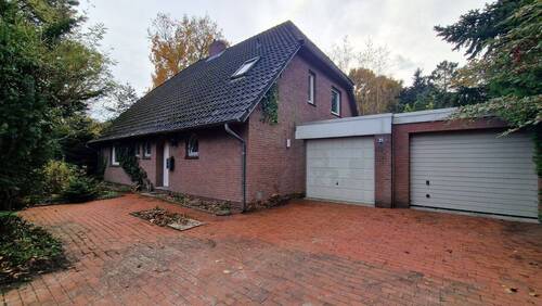 Straßenabsicht - 6 Zimmer Einfamilienhaus zum Kaufen in Aurich