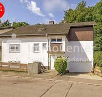 Viel Platz für die ganze Familie! Modernisiertes 1-2 Familienhaus in toller Waldrandlage - Ettlingen / Schöllbronn