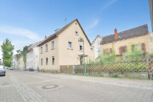 Außenansicht - 9 Zimmer Mehrfamilienhaus, Wohnhaus zum Kaufen in Heilbronn / Böckingen