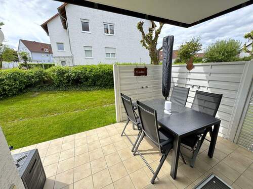 Terrasse - Freundliche 3-Zimmerwohnung mit Terrasse schön gelegen in Kaufungen
