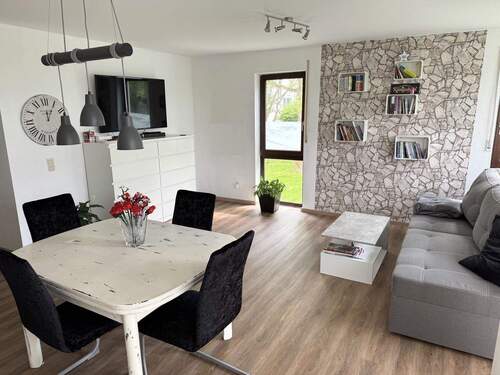 Wohn-/Esszimmer - Etagenwohnung mit 89,40 m&sup2; in Kaufungen zur Miete