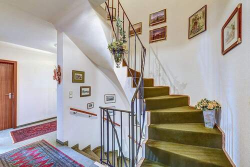 Zugang ins Dachgeschoss - 