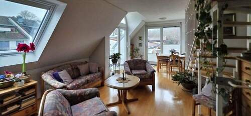 Offener Wohn- und Essbereich - 4 Zimmer mit 2 Bädern in Wiesbaden Nordost mit 78 qm in 2025 saniert !