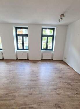 Zimmer - Etagenwohnung mit 30,00 m&sup2; in Chemnitz zur Miete