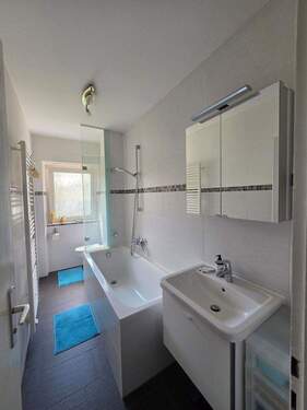 Badezimmer - 3 Zimmer Etagenwohnung in Nürnberg