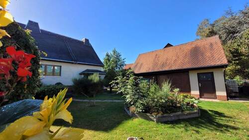 Garten - Einfamilienhaus mit 150,00 m&sup2; in Frohburg zum Kaufen