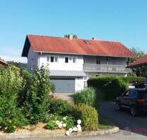 Wohnhaus mit Einliegerwohnung in 94234 Viechtach Wiesing