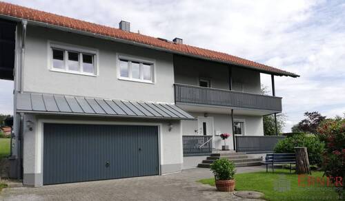 Vorderansicht - Mehrfamilienhaus, Wohnhaus zum Kaufen in Viechtach