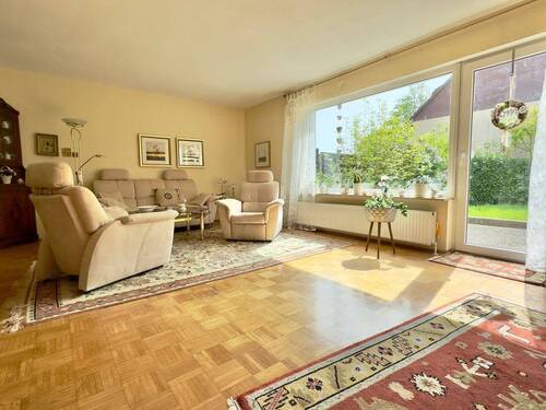 Wohn-/ Esszimmer - 4 Zimmer Reihenendhaus in Neustadt am Rübenberge