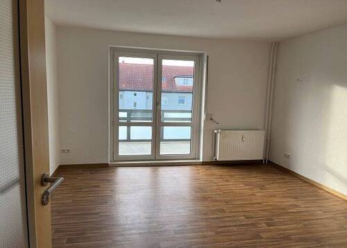 Wohnzimmer - 3 Zimmer Etagenwohnung zur Miete in Oschersleben