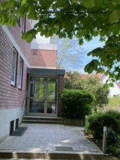 Eingangsbereich Haustür - 4 Zimmer Etagenwohnung zum Kaufen in Bünde