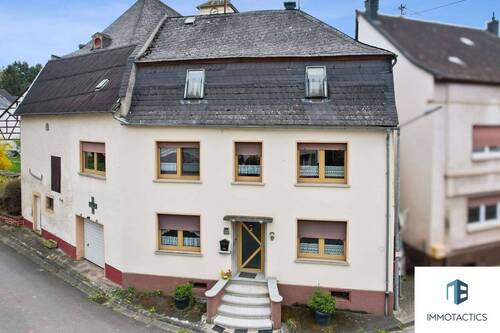 Außenansicht - 7 Zimmer Einfamilienhaus zum Kaufen in Becherbach bei Kirn