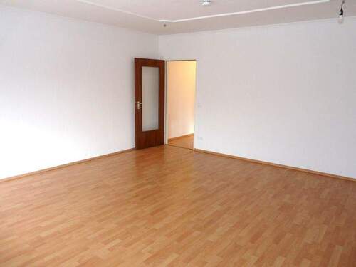 Wohnzimmer - Etagenwohnung mit 76,70 m&sup2; in Berlin zum Kaufen