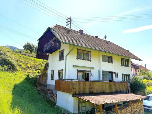 Ansicht1.jpg - 7 Zimmer Einfamilienhaus in Elzach