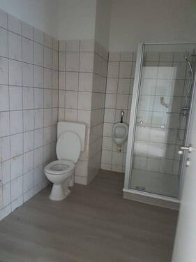 Hinten Anbau - Gewerbeobjekt (Büro, Produktion, Verkauf) in Bergheim zum Kaufen