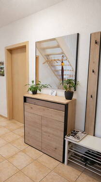 Flur - 5 Zimmer Reihenmittelhaus in Leer