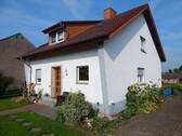 Hausansicht rechts 2 - 7 Zimmer Mehrfamilienhaus, Wohnhaus zum Kaufen in Schieder-Schwalenberg