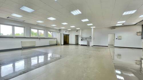 Fertigungshalle Altbau - 