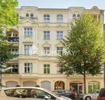 Charmante Altbauwohnung mit 5 Zimmern, Kachelofen und Loggia in gefragter Lage - Berlin Charlottenburg
