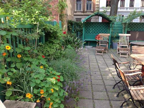 Garten mit Sitzbereich - 