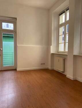 Helles Zimmer mit Holzboden - Etagenwohnung mit 35,00 m² in Görlitz zur Miete