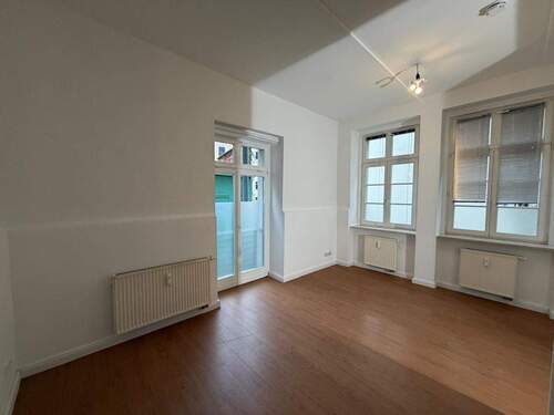 Helle Erdgeschosswohnung - 